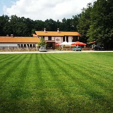 Izvor Hotel "Изворъ" Shipot Exterior photo