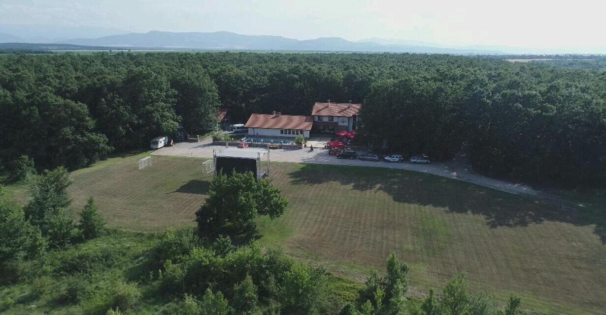 Izvor Hotel "Изворъ" Shipot Exterior photo
